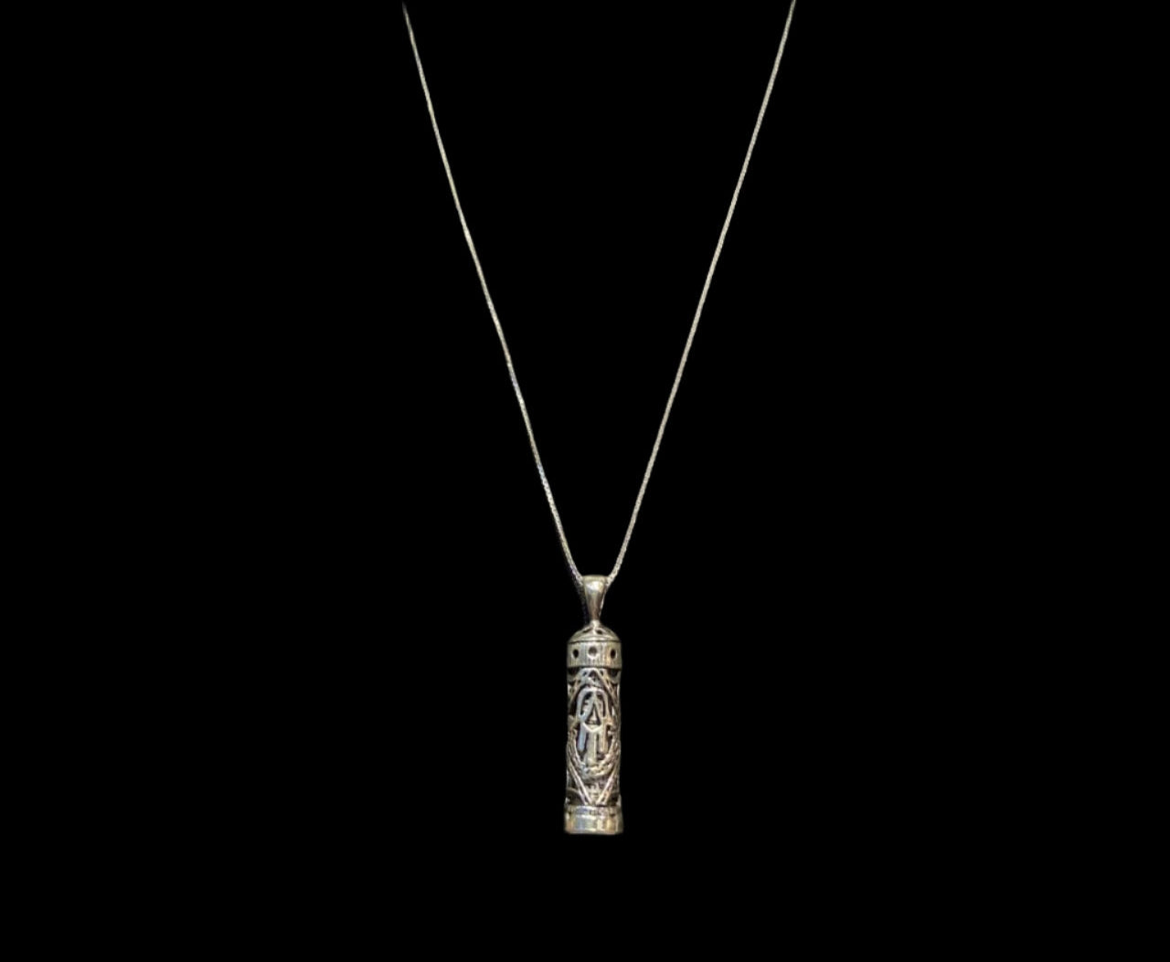 Mezuzah Pendant YAZ15