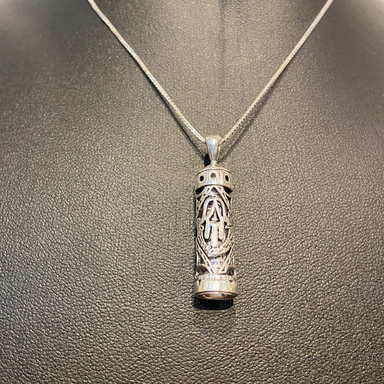 Mezuzah Pendant YAZ15